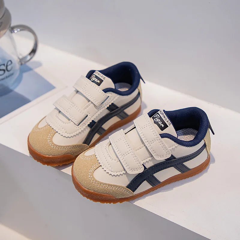 Kinder Turnschuhe mit weicher Sohle – Rutschfeste Sportschuhe für Jungen und Mädchen, Komfortabel und Atmungsaktiv, Schul- und Freizeit-Schuhe für Kinder