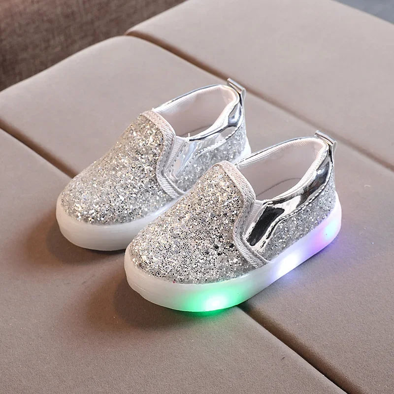 Leichte Sneaker für Mädchen und Jungen, Sportliche Kinder-Turnschuhe mit Leuchteffekten